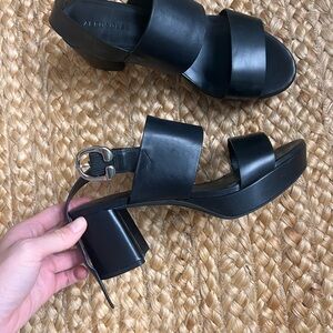 AEROSOLES Black Women's Sandals